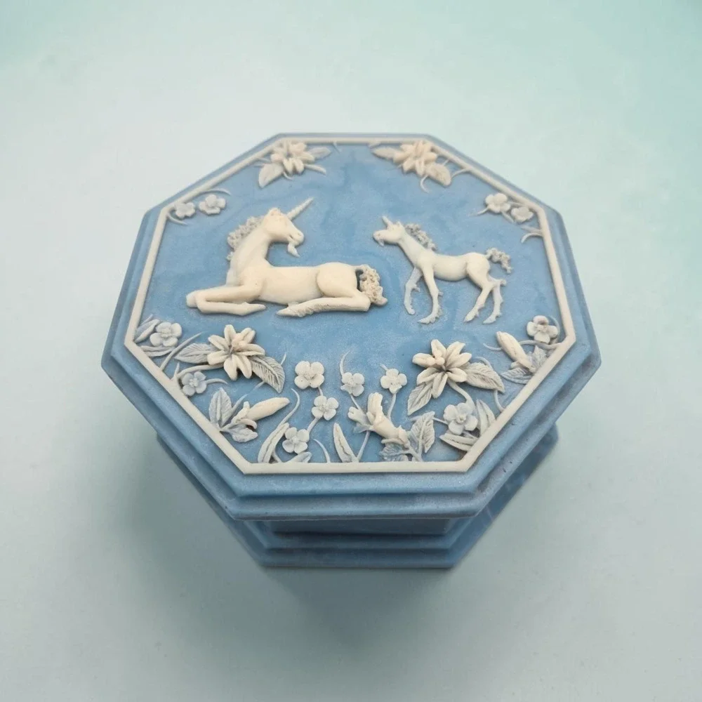 Vintage Incolay Stone Blue & White Jewelry Or Trinket Music Box With Unicorns